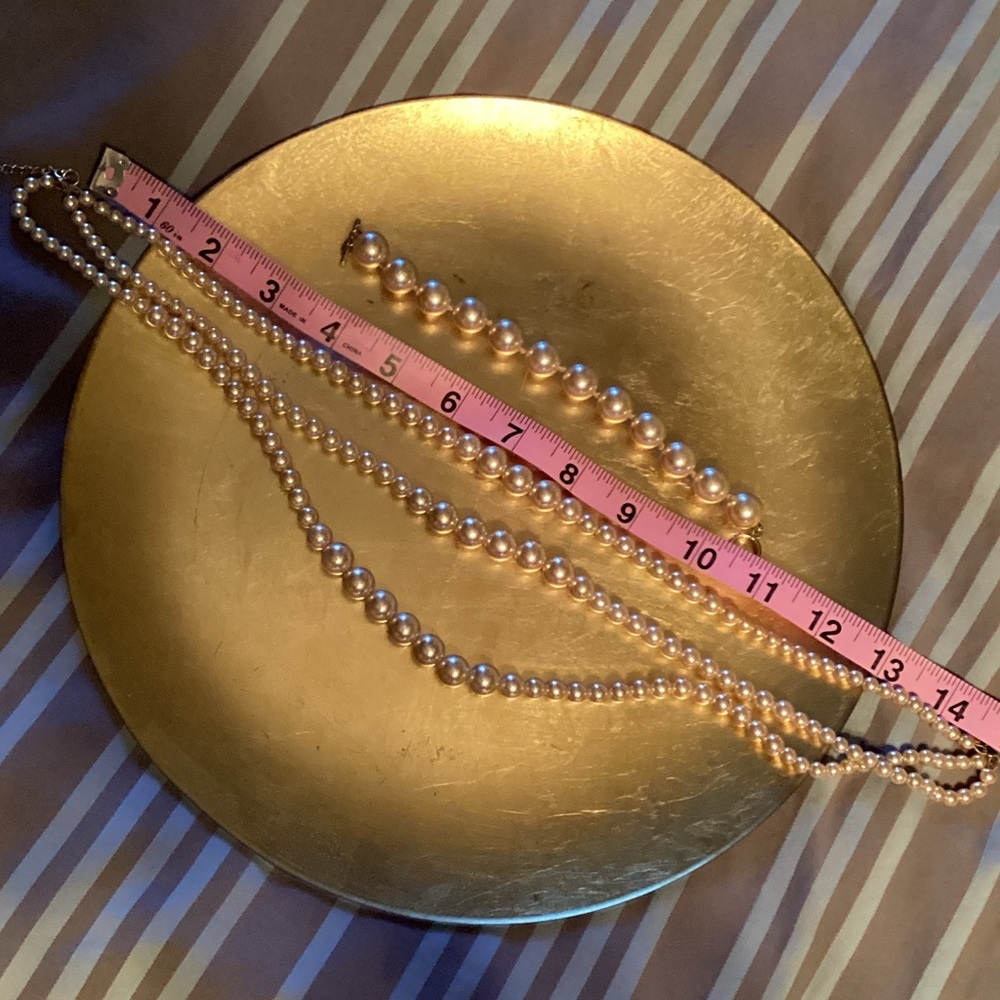 Elegant Off White Pearl Necklace and Bracelet Set - Picture 3 of 4